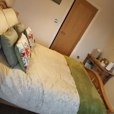 לינה וארוחת בוקר Rosegarth 4*